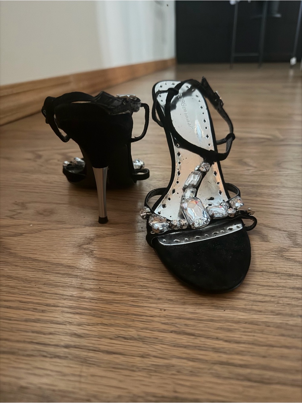 BCBGeneration BG-Lisa Sandals Dressy W Crystals, Sz 7.5, Heels 3”, Black Worn 1x